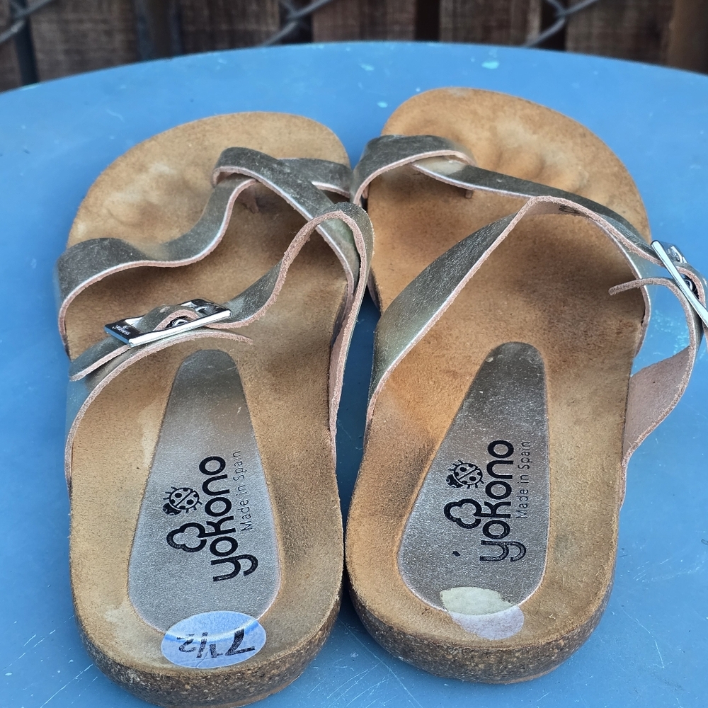 Yokono Patent Leather Slide Made in Spain Sz 7.5 - Picture 6 of 8